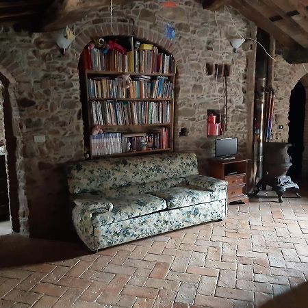 Attic With Balcony At Locanda Del Capo Capannori Extérieur photo