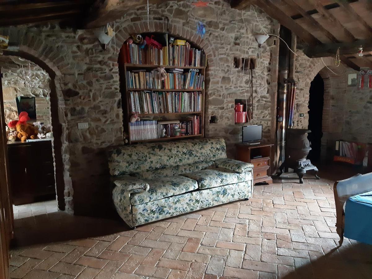 Attic With Balcony At Locanda Del Capo Capannori Extérieur photo