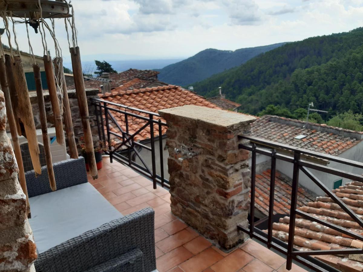 Attic With Balcony At Locanda Del Capo Capannori Extérieur photo
