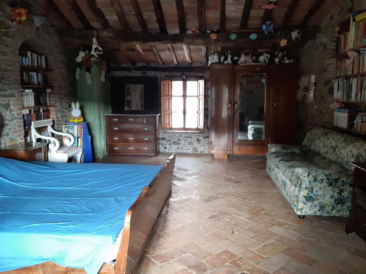 Attic With Balcony At Locanda Del Capo Capannori Extérieur photo